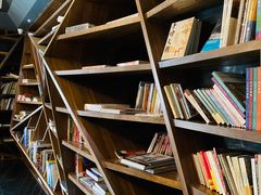 -钟书阁(松江泰晤士小镇店)