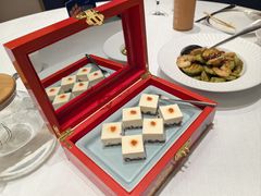 -品海楼·大连海胆锅贴馆(东港店)