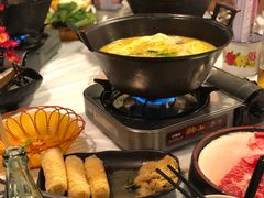 -鲜入围煮花胶鸡海鲜火锅