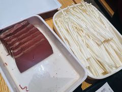 -谭公鱼头·鲜鱼火锅·小龙虾·江湖菜(秀沿路店)