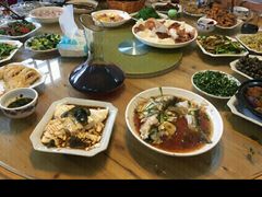 -云河农家乐饭店(福禄缘树山店)