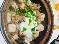 -容里煲仔饭(利丰北路店)