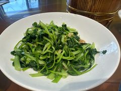 -黄泥岗·地道湖北菜(奥特莱斯店)