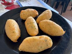 炸馬介休球-雅憩花园餐厅