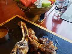 -东西风牛排馆周末烧烤自助(首都机场希尔顿店)