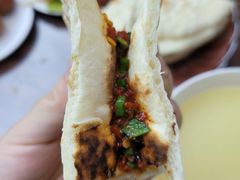 -燕味特色小吃