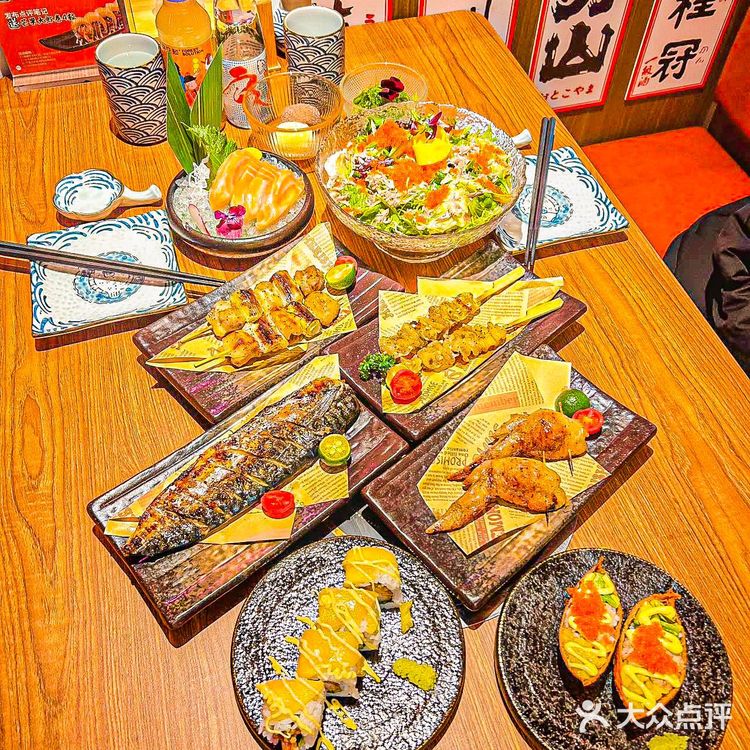 更是国民日料,是全国十大日料品牌!