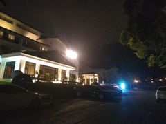 -杭州海华满陇度假酒店