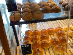 -Dough&Joe团憩(瑞虹天地月亮湾店)