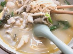 -明呈黄鱼面馆(斜土路店)