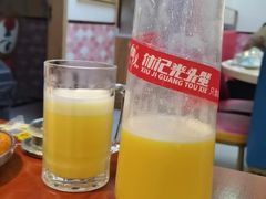 -休记光头香辣蟹干锅(绵竹店)