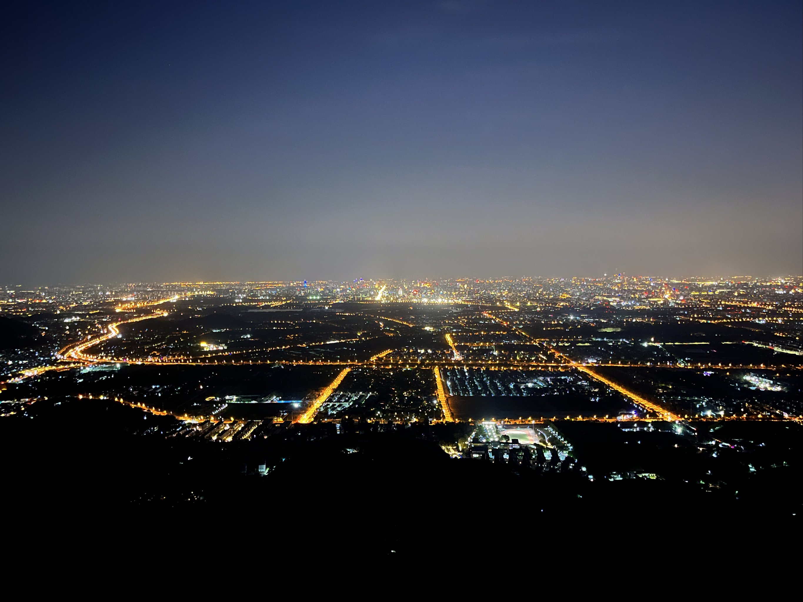 北京西山夜景图片