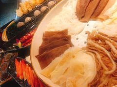 -哥老官重庆美蛙鱼头(松江地中海十八哥店)