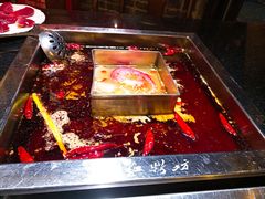 鸳鸯锅-红鼎坊·老成都火锅(新南门店)