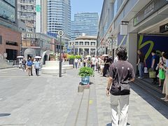 -南京西路(地铁站)