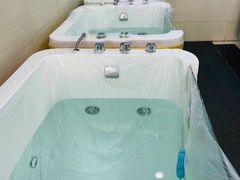 -哲学苑亲子园·早教婴儿托育·婴儿游泳(颐龙湾店)