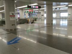 -新百广场(地铁站)