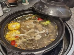 -野迹·石橄榄鸡·烧烤(新洲店)