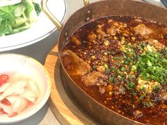 -有红鸡毛店·川菜(建设路店)