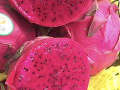 -上海龙吴水胜海发市场