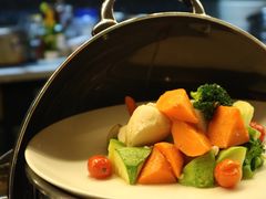 -唐拉雅秀酒店-西锦汇空中BBQ·思创餐厅