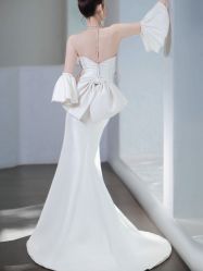 -艾米丽婚纱礼服