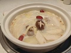 -三人行骨头王火锅(长寿店)