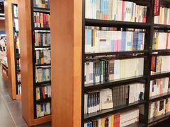 -西西弗书店&矢量咖啡(壹方购物中心店)