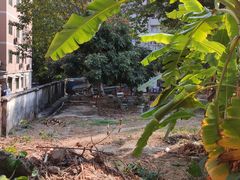 -粤军第一师诸先烈纪念碑-停车场