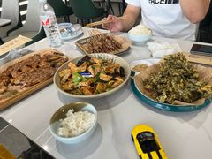 -何适山庄 ·可团建(水长城P2停车场店)