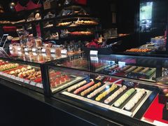 -Salon de The de Joel Robuchon(外滩18号店)