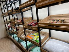 面包甜点陈列柜-小稻田辣椒炒肉(大浪商业中心店)