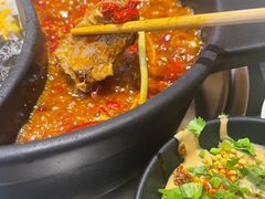 -沸炉重庆老火锅(军事博物馆店)