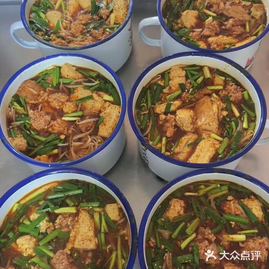 嘉禾小锅米线(蒙自店)