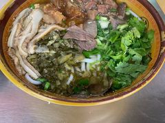 -花溪牛肉粉(八鸽岩店)