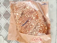 -红宝石·鲜奶小方·海派西点房(金杨店)