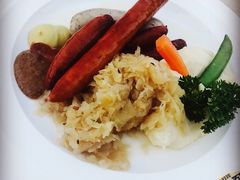 -LENBACH兰巴赫西餐啤酒坊(大连东港店)
