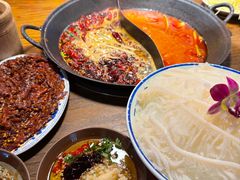 -萍姐火锅·公路夜市(武汉首店)