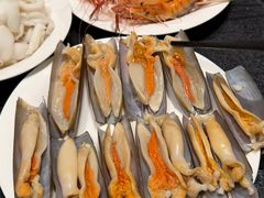 -红鼎豆捞·非遗鲍皇汤火锅(宝丰路店)