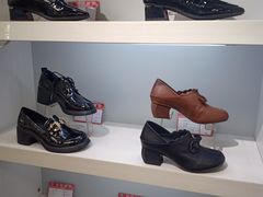 -云柏鞋业(十里堡店)