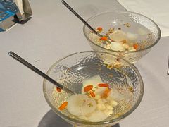 百合桂圆鸡头米-屋里厢上海菜馆