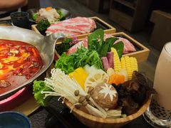 -湊湊火锅·茶憩(打浦桥日月光店)