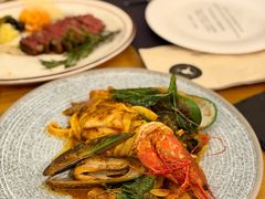 -Mark&Mars Restaurant