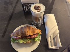 -上海临港美爵酒店·铃兰西餐厅