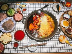 鸳鸯锅-董眼镜火锅(洪崖洞总店)