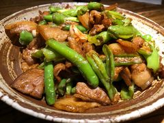 辣椒炒肉-青年公社烤鸭(青年路店)