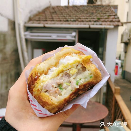 鸡蛋肉汉堡