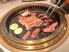 -蚂蚁洞·烤肉大营地(上海静安大悦城店)