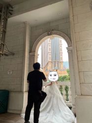 -现代经典婚纱摄影