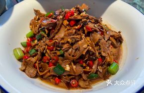 Smoked Bamboo Shoots Stir-Fried with Pork